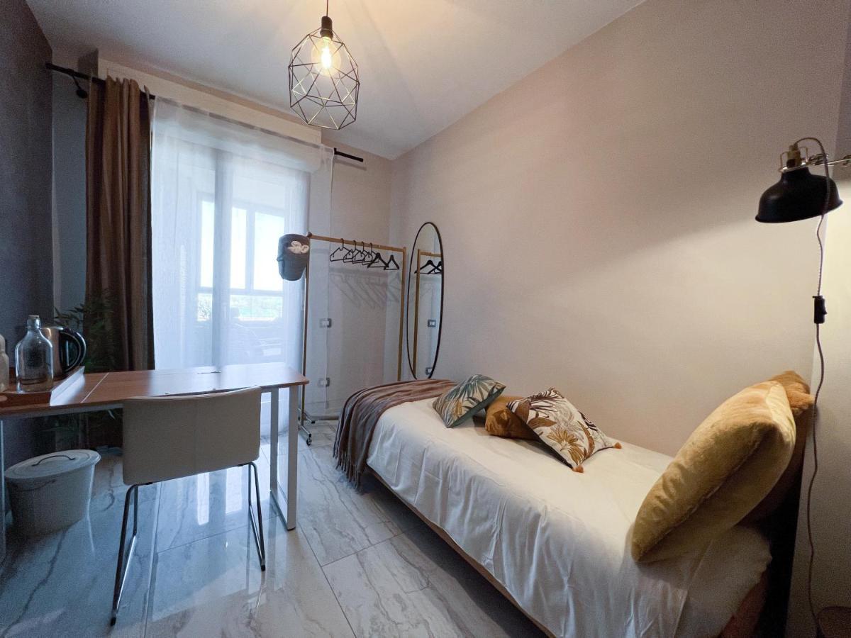 Holy-Day Rooms Milano Екстериор снимка