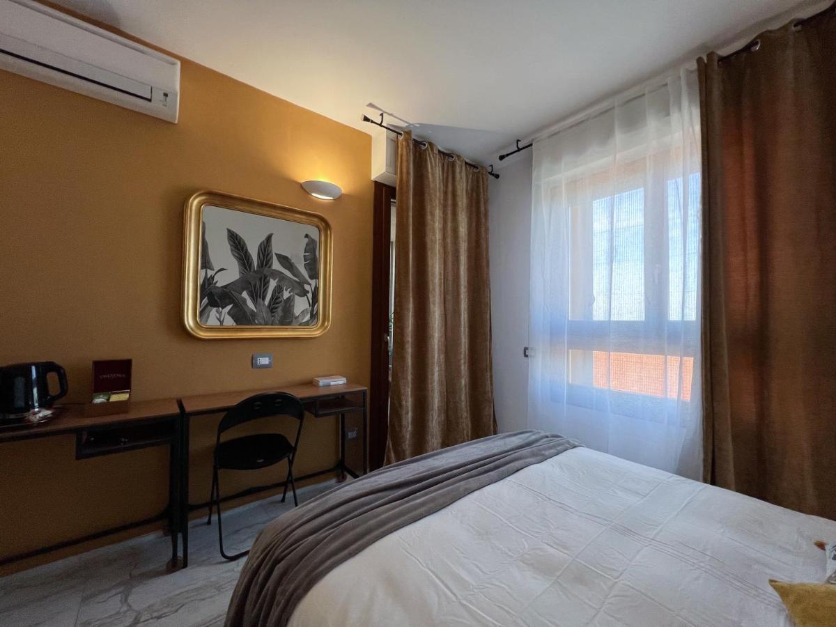 Holy-Day Rooms Milano Екстериор снимка